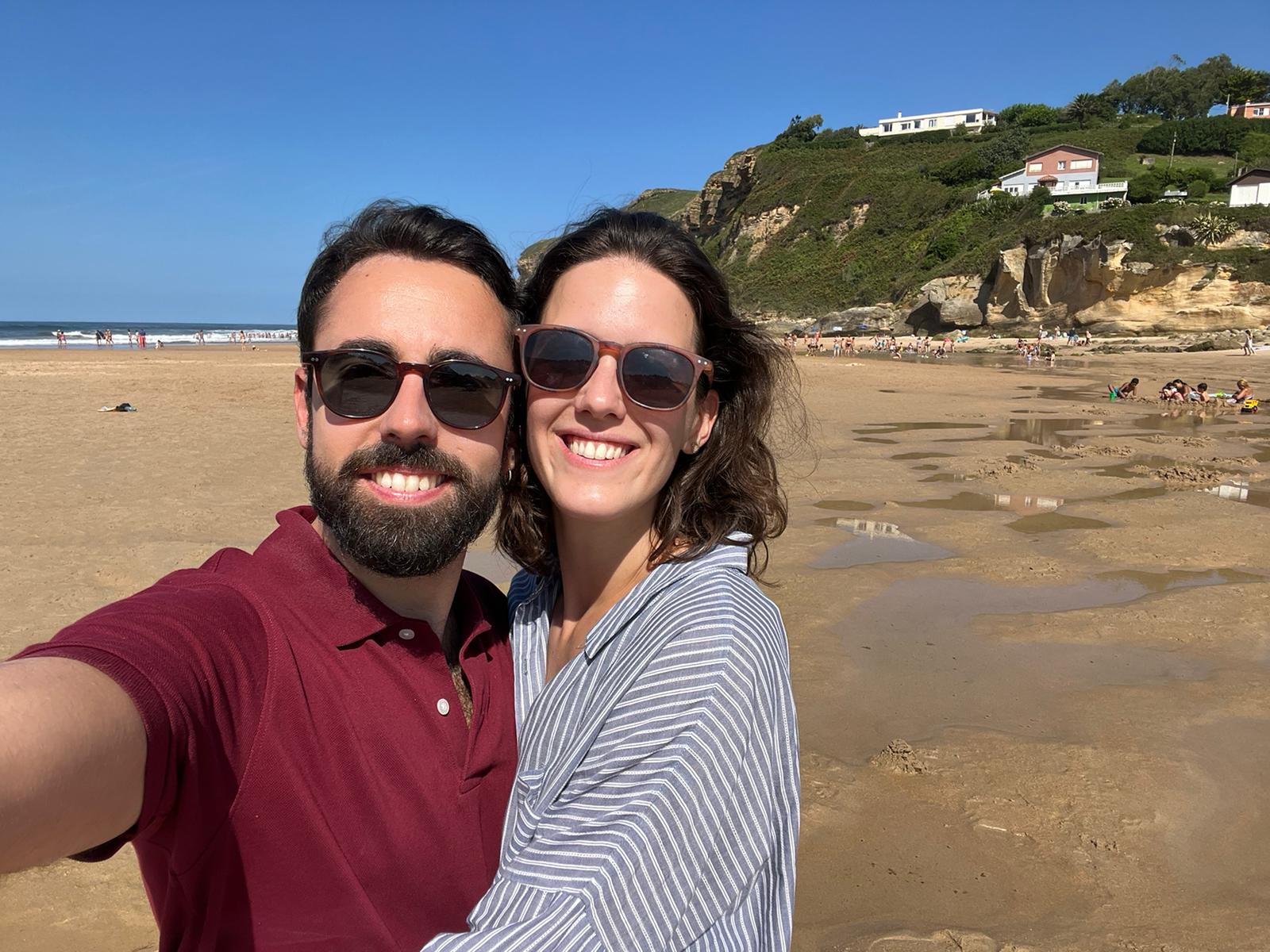 Maria y Javier en la playa